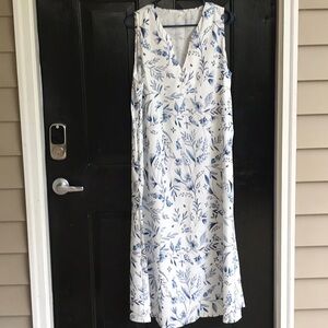 One more white summer beauty with a navy blue floral pattern.  Size XL. NWOT